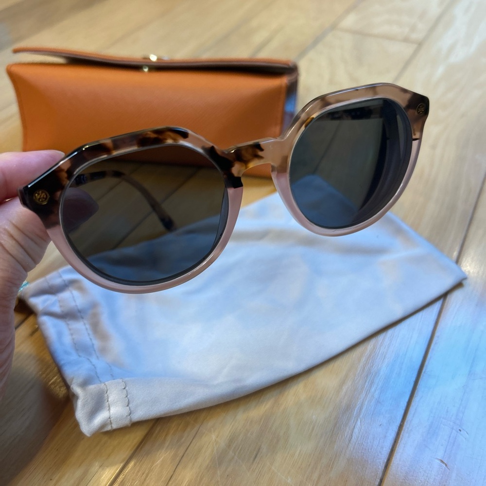 Tory Burch Brown Tortoise Sunglasses - Picture 14 of 14